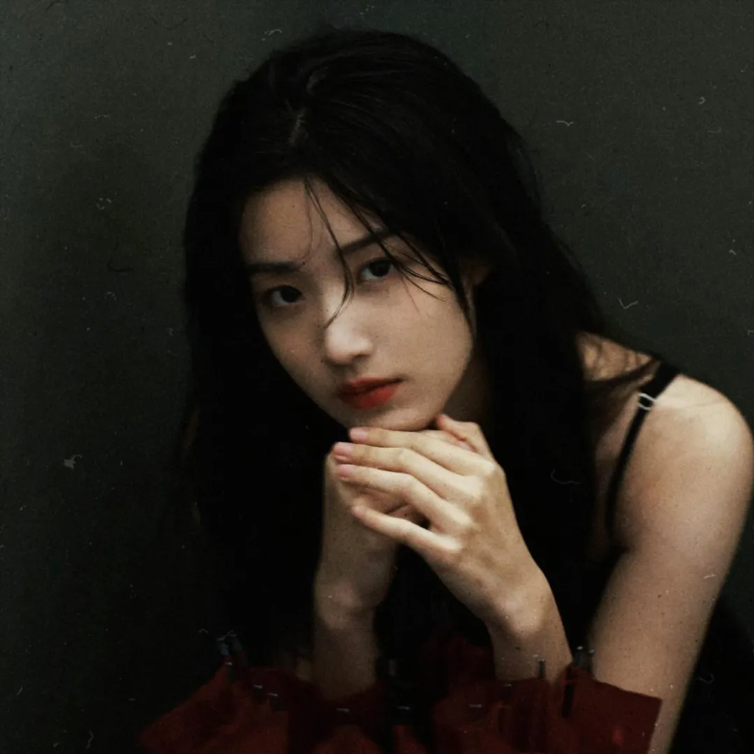 加美拉对深海怪兽吉古拉